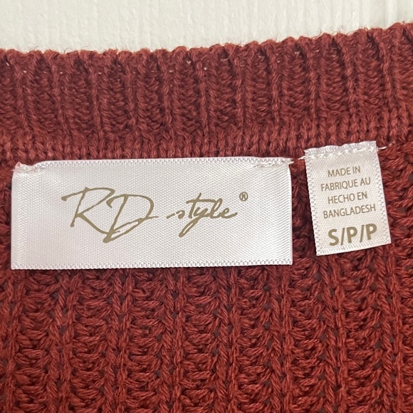 RD Style Josslyn V-Neck Sweater Size Petite Small - Picture 6 of 7